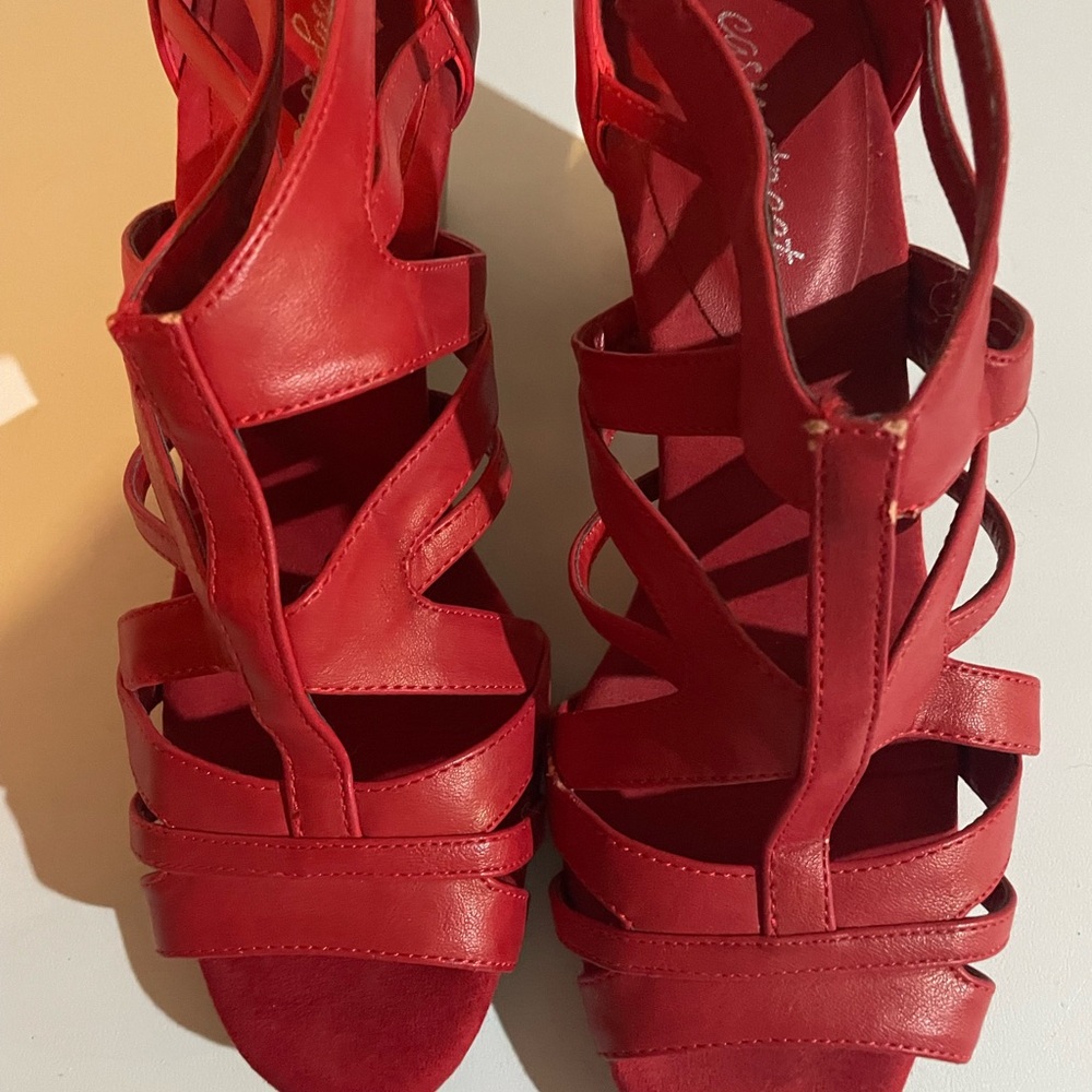 Easy Street Red Chunky Sandals 9WW NWD - Picture 5 of 6